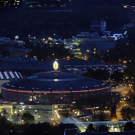 Schoene Grosse Wohnung 2 Schlafzimmer Bis 6 Pax Naehe Stadion Signal Iduna Ντόρτμουντ Εξωτερικό φωτογραφία