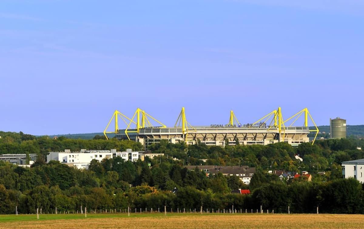Schoene Grosse Wohnung 2 Schlafzimmer Bis 6 Pax Naehe Stadion Signal Iduna Ντόρτμουντ Εξωτερικό φωτογραφία